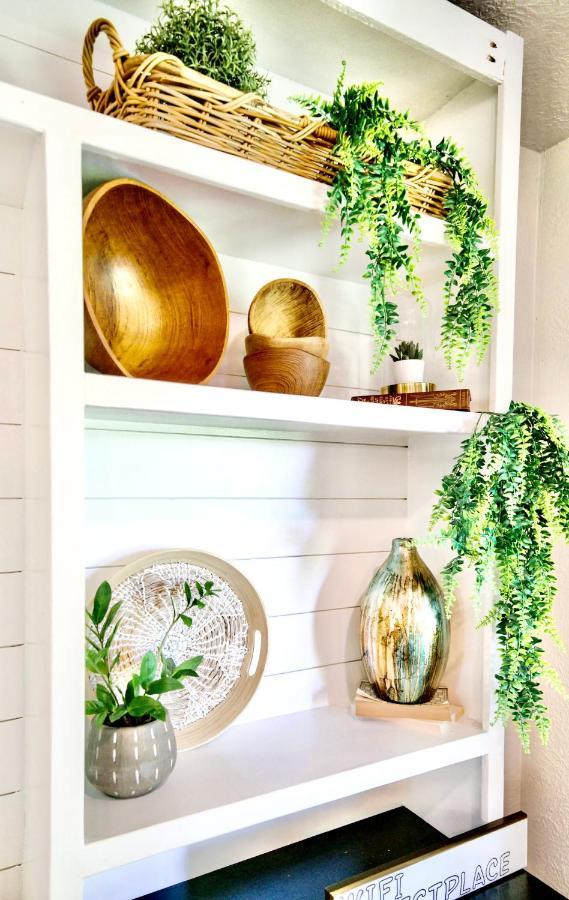 Modern Boho Retreat Villa Corvallis Bagian luar foto