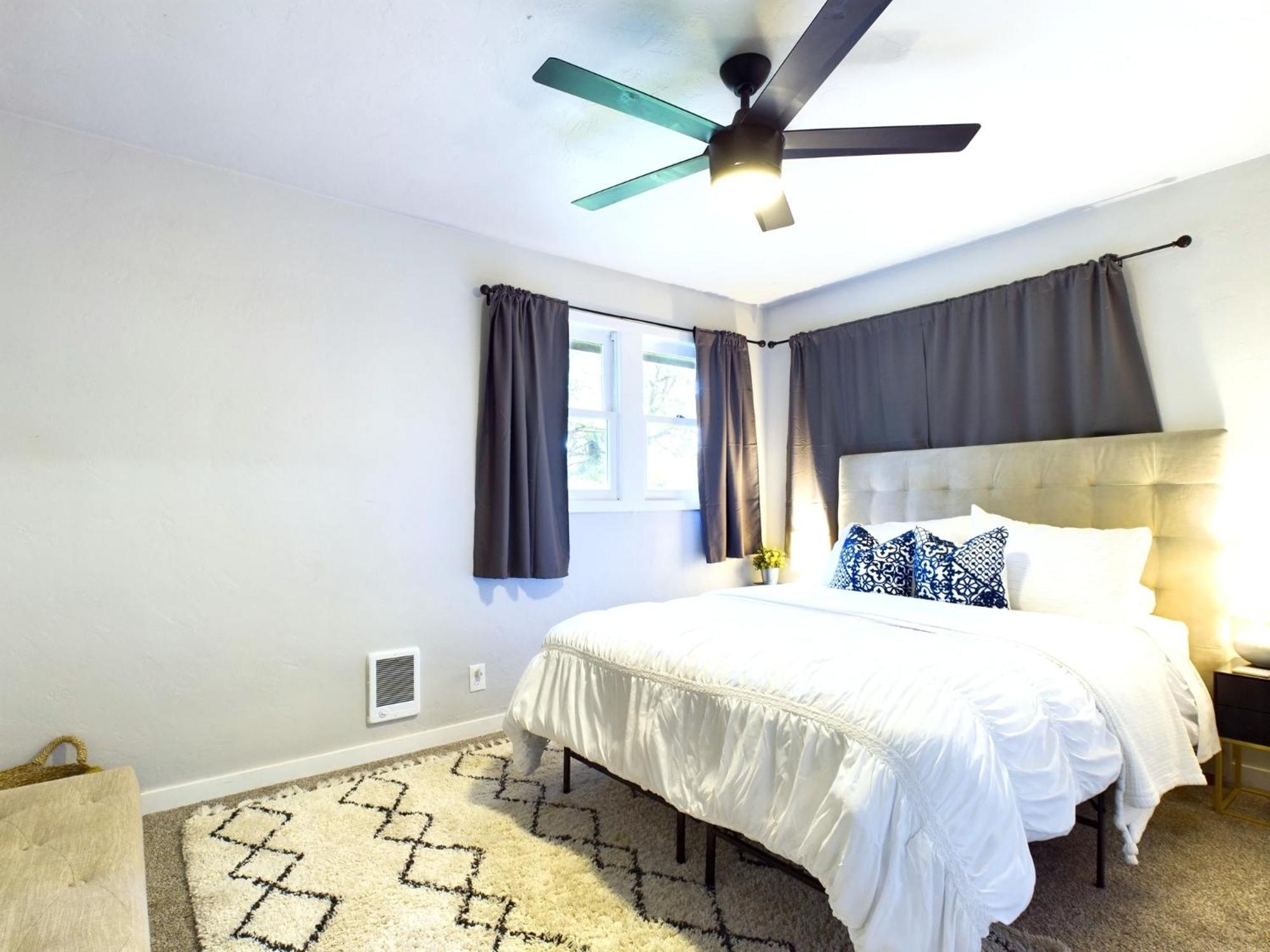 Modern Boho Retreat Villa Corvallis Bagian luar foto